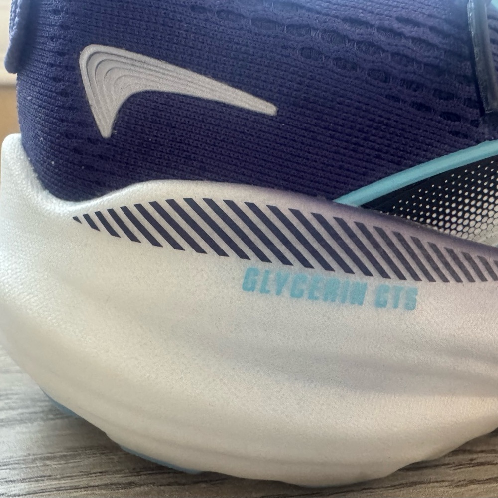 Brooks Glycerin GTS 22 Women’s Running Shoes | Size 7.5 Wide - Picture 3 of 6